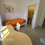 Apartament Guesthost - Augusta Milano Marittima