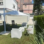 Guesthost - Augusta Milano Marittima