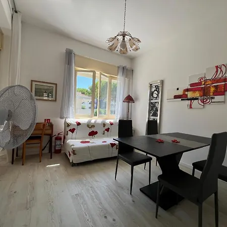 Guesthost - Augusta *